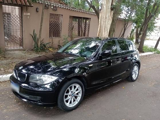 BMW 118i 1.8 UE71 16V GASOLINA 4P AUTOMÁTICO